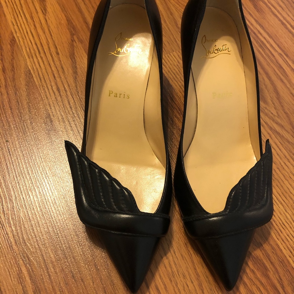 Christian Louboutin Miss Mars kitten heels